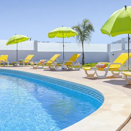 Villa In Gale Near Golden Beaches فيلة *