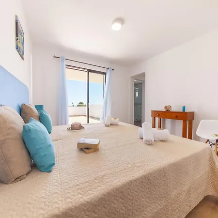 Villa In Gale Near Golden Beaches * البوفيرا