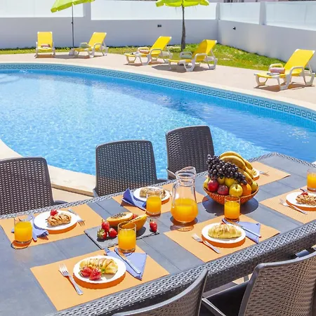 Villa In Gale Near Golden Beaches *