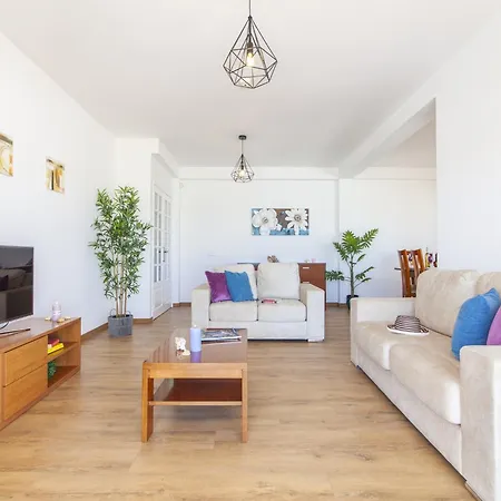 Villa In Gale Near Golden Beaches