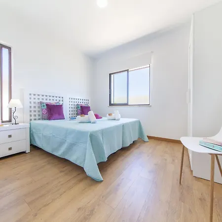 Villa In Gale Near Golden Beaches فيلة البوفيرا