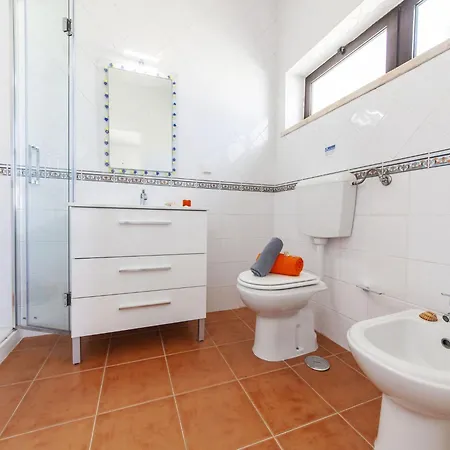 Villa In Gale Near Golden Beaches * البوفيرا